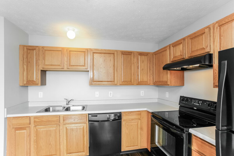 2,155/Mo, 1083 Pine Ridge Way Brownsburg, IN 46112 Kitchen View