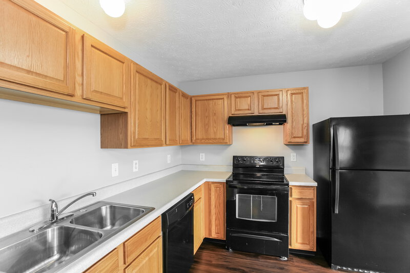 2,155/Mo, 1083 Pine Ridge Way Brownsburg, IN 46112 Kitchen View 2