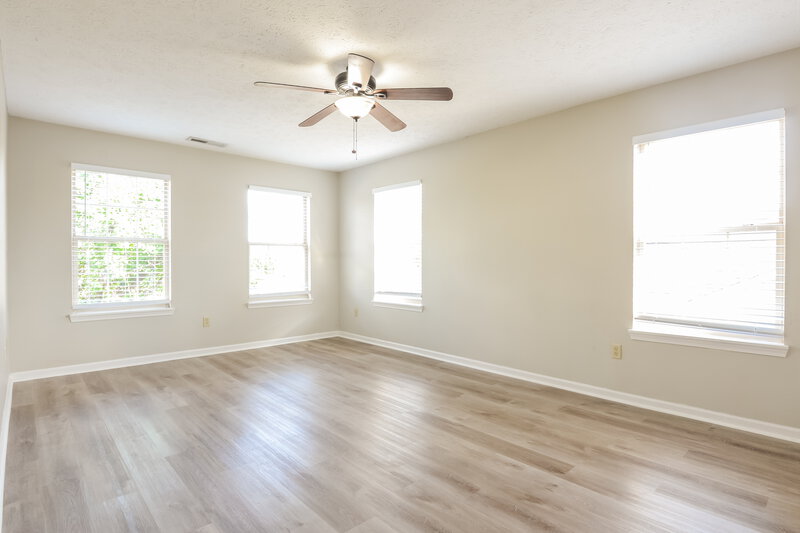 2,455/Mo, 7764 Shasta Dr Indianapolis, IN 46217 Main Bedroom View 2