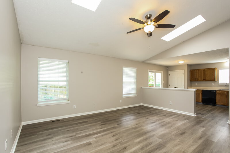 1,895/Mo, 7825 Jaclyn Dr Indianapolis, IN 46237 Living Room View