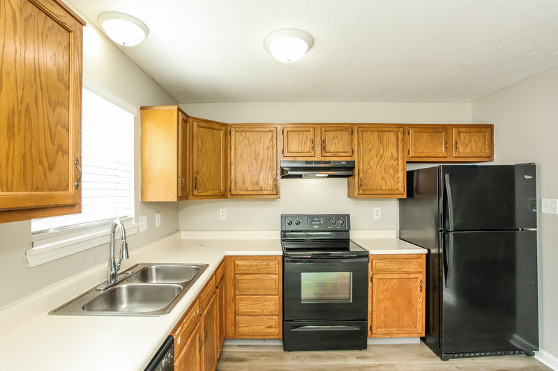 1,895/Mo, 7825 Jaclyn Dr Indianapolis, IN 46237 Kitchen View