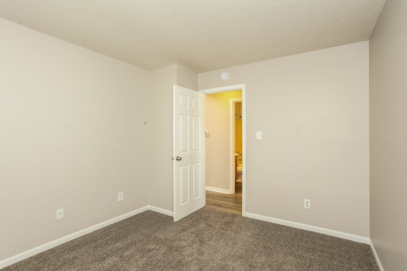 1,895/Mo, 7825 Jaclyn Dr Indianapolis, IN 46237 Bedroom View 3