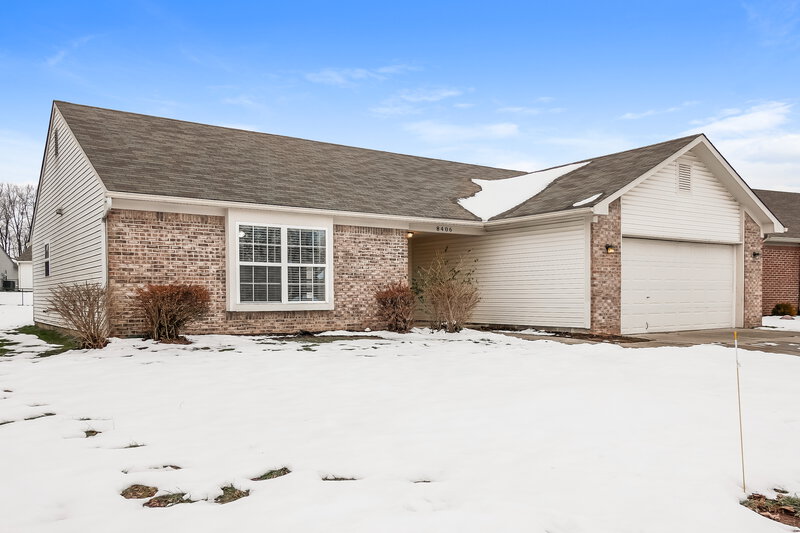 1,735/Mo, 8406 Southern Springs Way Indianapolis, IN 46237 Front View