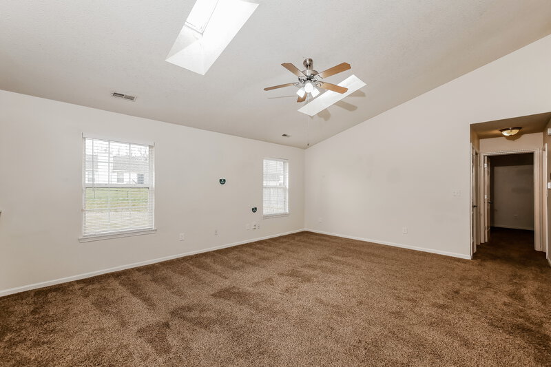 1,610/Mo, 8406 Southern Springs Way Indianapolis, IN 46237 Living Room View