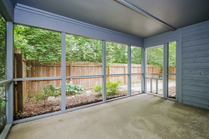 1,905/Mo, 2917 Sunnyfield Ct Indianapolis, IN 46228 Sun Room View