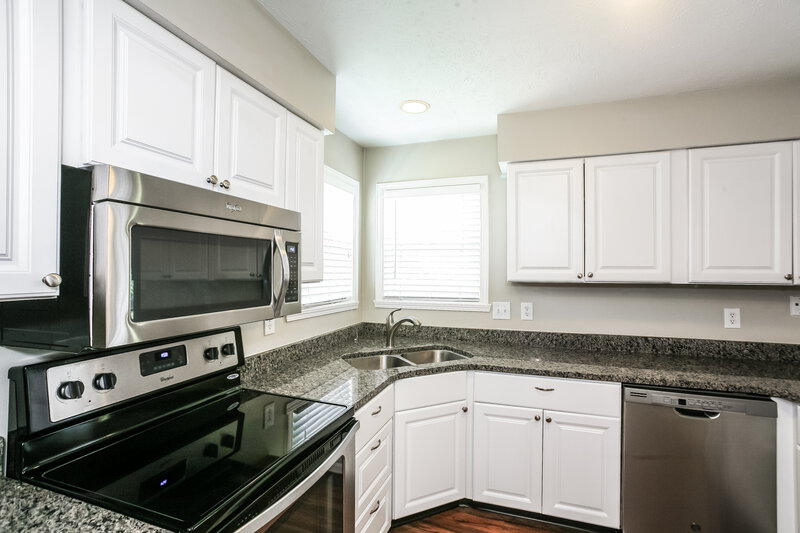 2,015/Mo, 5294 Ivy Hill Dr Carmel, IN 46033 Kitchen View