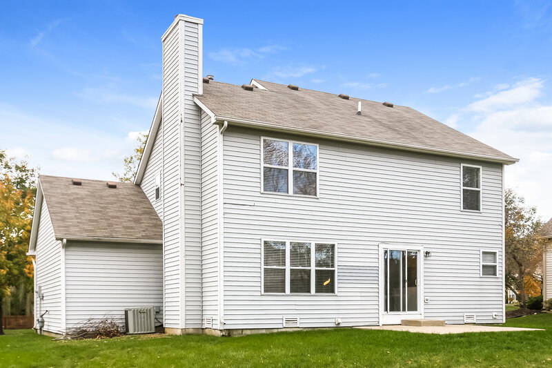 2,015/Mo, 5294 Ivy Hill Dr Carmel, IN 46033 Rear View 2