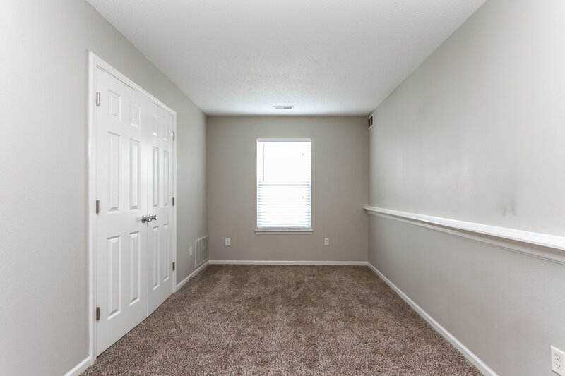 1,650/Mo, 5904 Minden Dr Indianapolis, IN 46221 Bedroom View