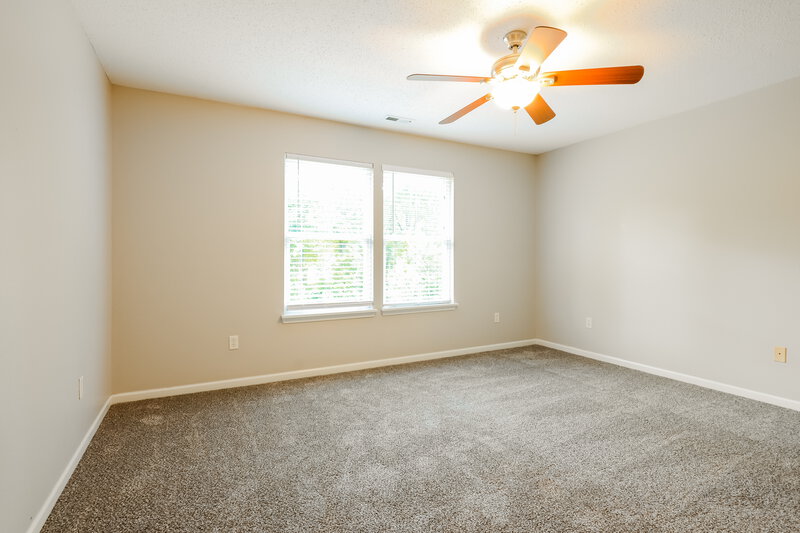 2,120/Mo, 5904 Minden Dr Indianapolis, IN 46221 Main Bedroom View