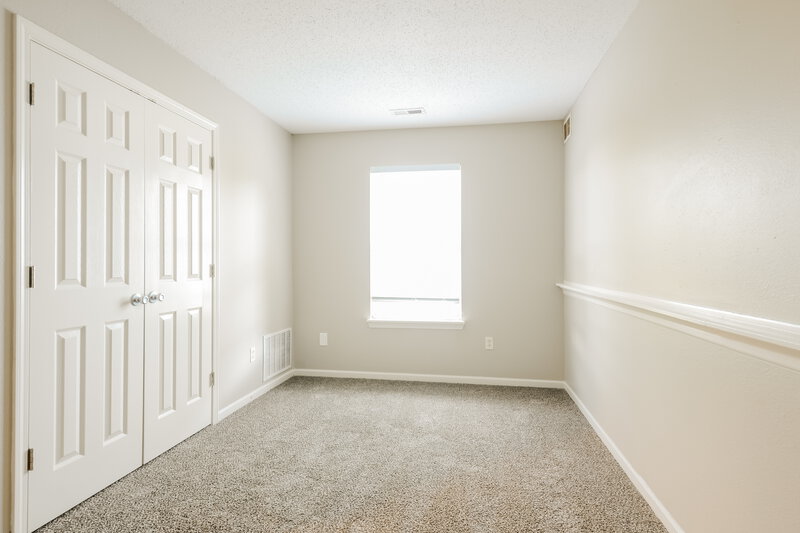 2,120/Mo, 5904 Minden Dr Indianapolis, IN 46221 Bedroom View 2