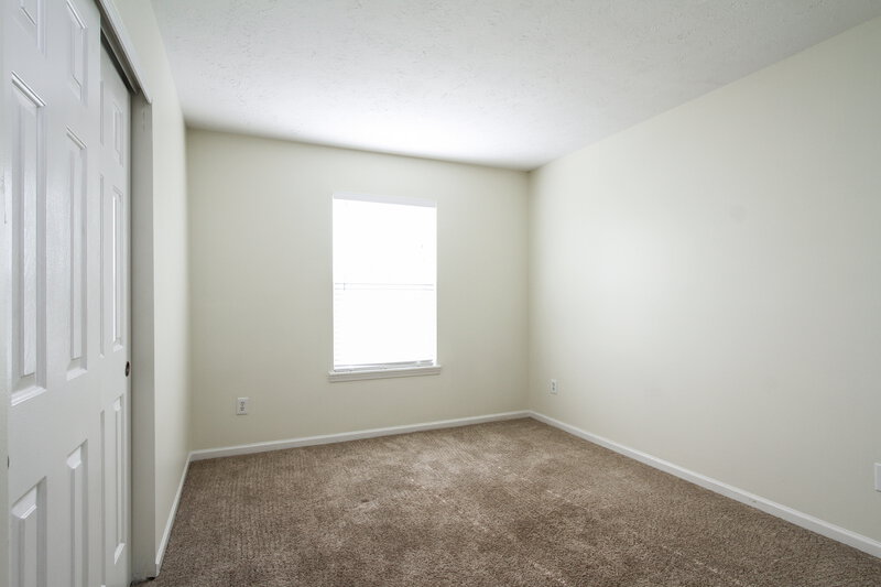1,900/Mo, 5956 Tybalt Ln Indianapolis, IN 46254 Bedroom View 6