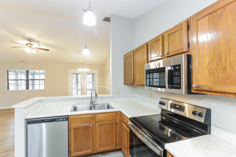 1,815/Mo, 3081 Sable Ridge Pl Greenwood, IN 46142 Kitchen View