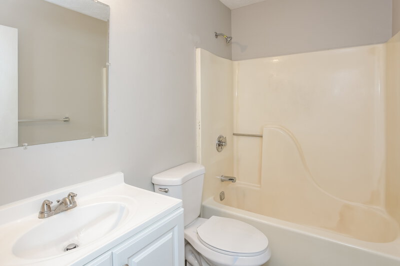 1,815/Mo, 3081 Sable Ridge Pl Greenwood, IN 46142 Bathroom View