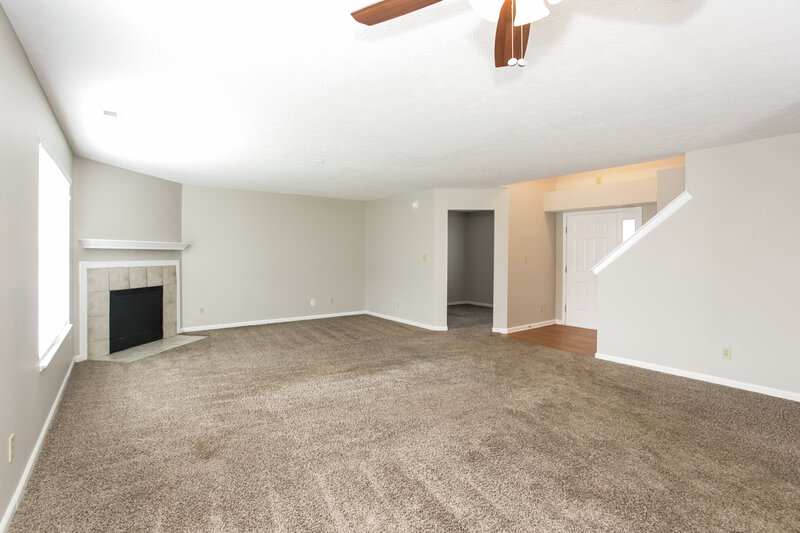 2,125/Mo, 8233 Twin River Dr Indianapolis, IN 46239 Misc View 2