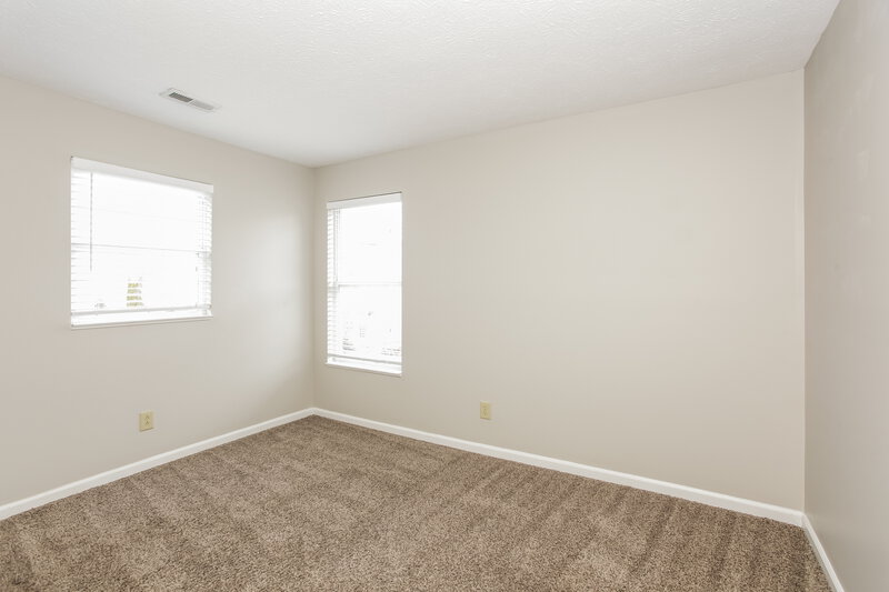 2,125/Mo, 8233 Twin River Dr Indianapolis, IN 46239 Misc View 10