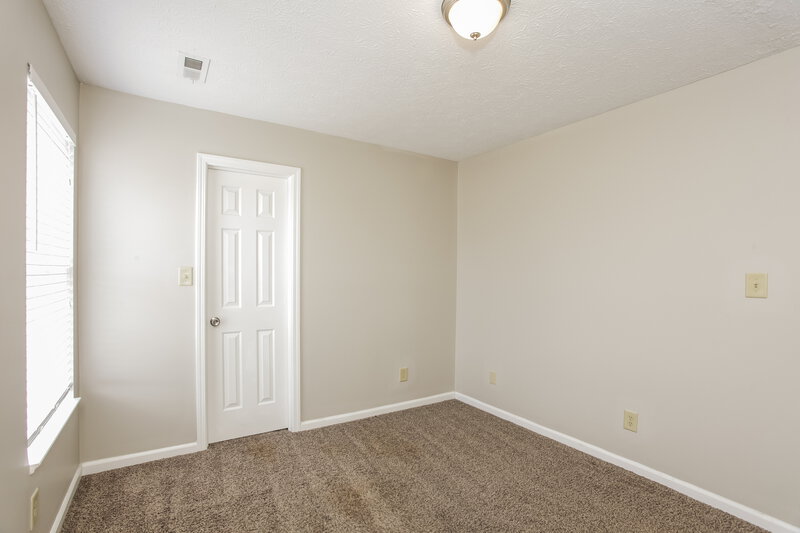 2,125/Mo, 8233 Twin River Dr Indianapolis, IN 46239 Misc View 13