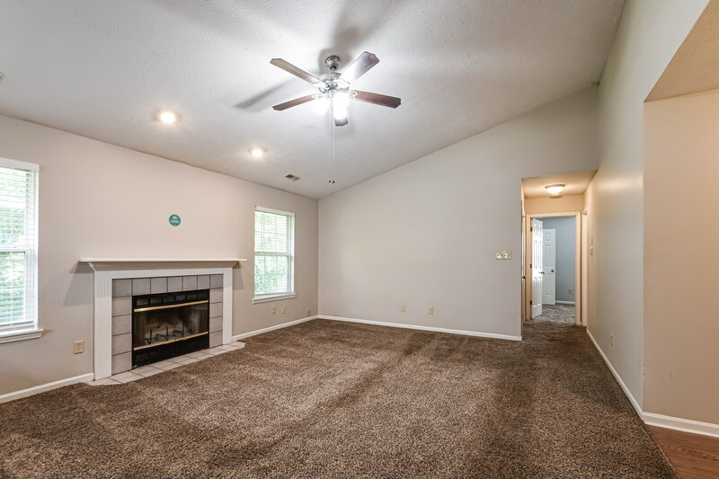 1,765/Mo, 6261 Hazelhatch Dr Indianapolis, IN 46268 Living Room View 2
