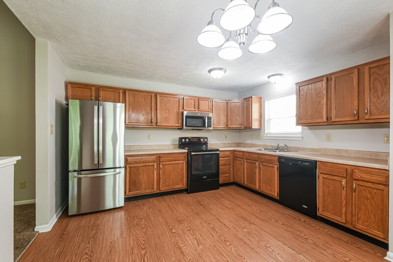 1,765/Mo, 6261 Hazelhatch Dr Indianapolis, IN 46268 Kitchen View