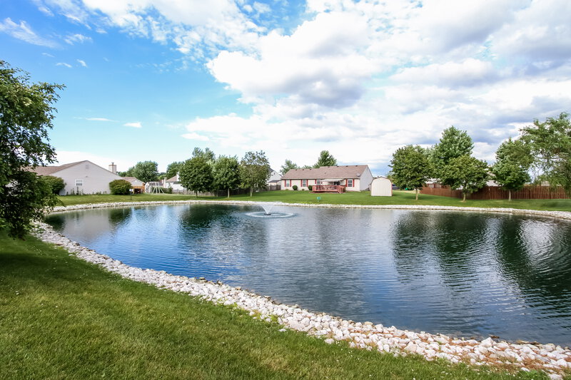 2,590/Mo, 713 Millbrook Dr Avon, IN 46123 View 3