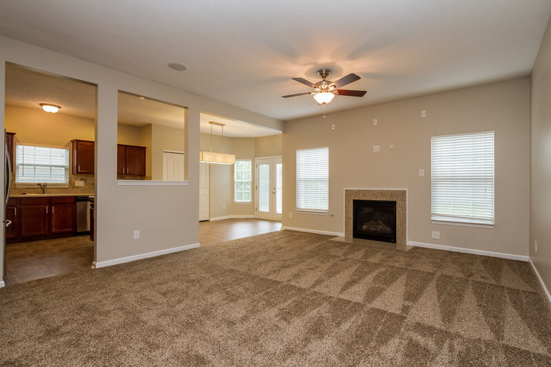 2,145/Mo, 13885 Catalina Dr Fishers, IN 46038 Living Room View