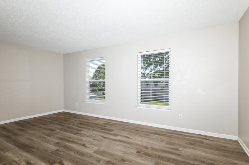 0/Mo, 924 Bentgrass Dr Greenwood, IN 46143 Main Bedroom View
