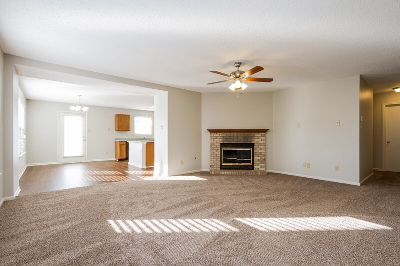 1,855/Mo, 2282 Shadowbrook Dr Plainfield, IN 46168 Living Room View 3
