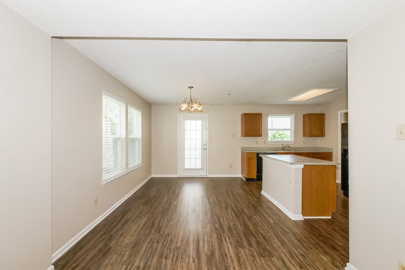 1,725/Mo, 2282 Shadowbrook Dr Plainfield, IN 46168 Dining Room View