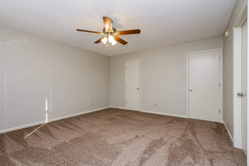 1,855/Mo, 2282 Shadowbrook Dr Plainfield, IN 46168 Master Bedroom View