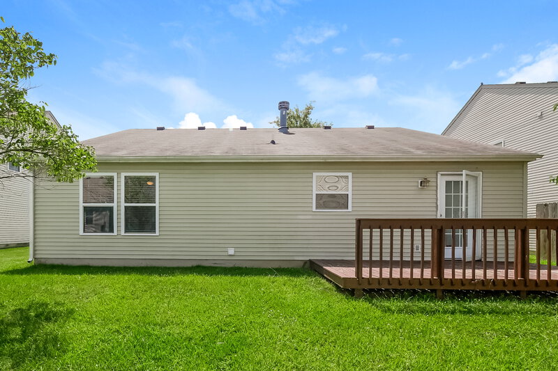 1,725/Mo, 2282 Shadowbrook Dr Plainfield, IN 46168 Rear View