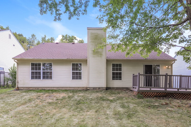 1,730/Mo, 3930 Par Dr Indianapolis, IN 46268 Rear View