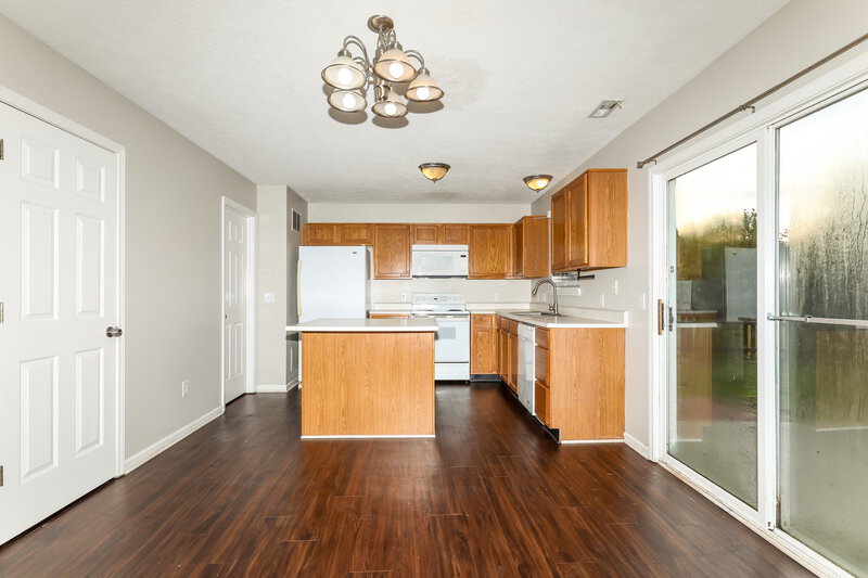 2,130/Mo, 9010 Eiderdown Way Indianapolis, IN 46234 Dining Room View