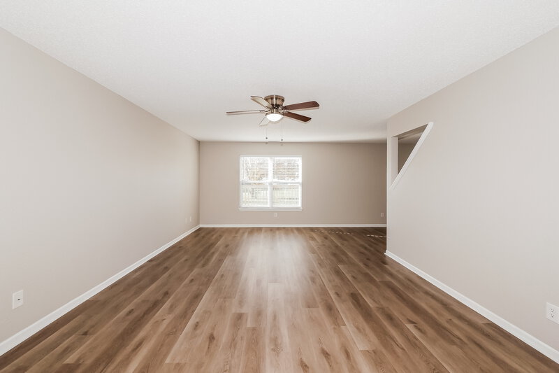 1,830/Mo, 3644 Whistlewood Ln Indianapolis, IN 46239 Living Room View 2