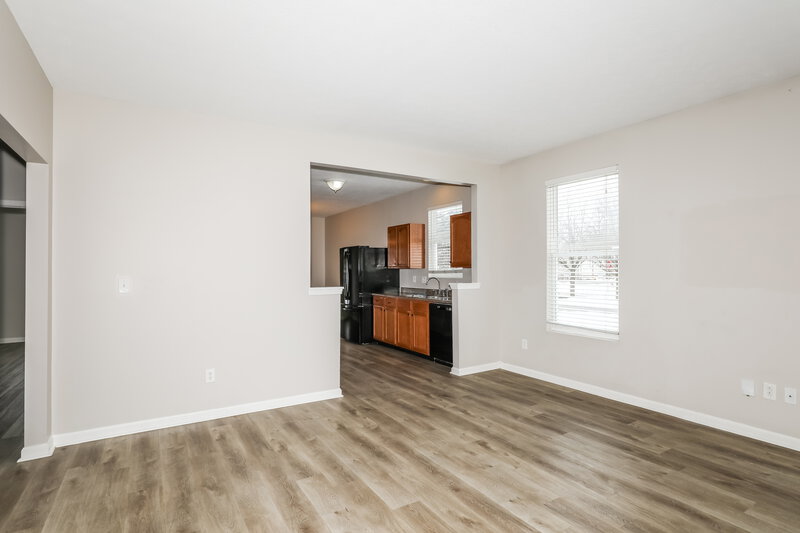 1,750/Mo, 4049 Mossy Bank Rd Indianapolis, IN 46234 Living Room View 3