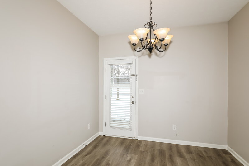 1,750/Mo, 4049 Mossy Bank Rd Indianapolis, IN 46234 Dining Room View 2