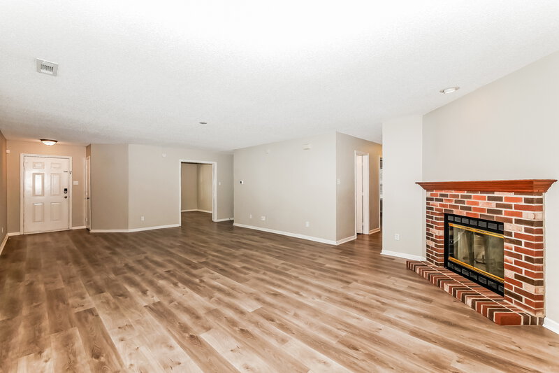 2,400/Mo, 10236 Hatherley Way Fishers, IN 46037 Living Room View 3
