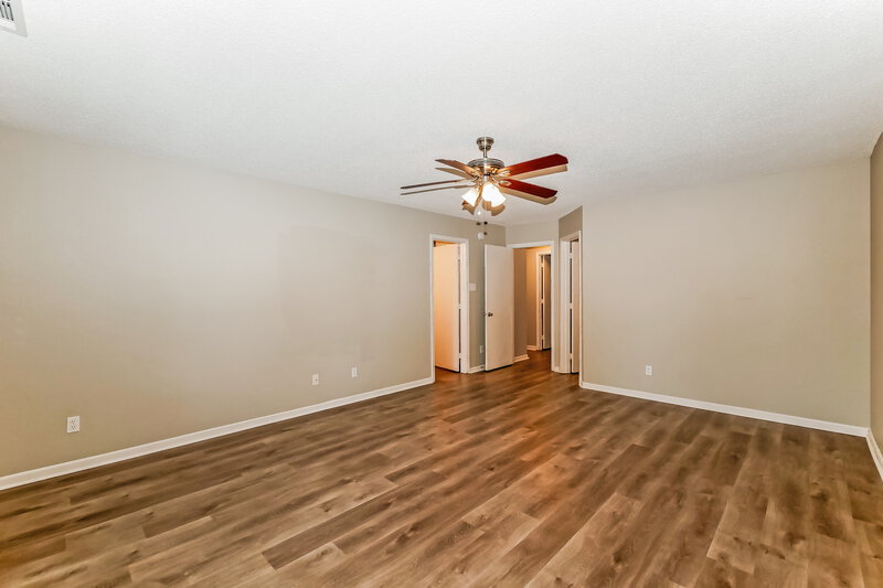 2,400/Mo, 10236 Hatherley Way Fishers, IN 46037 Main Bedroom View 2