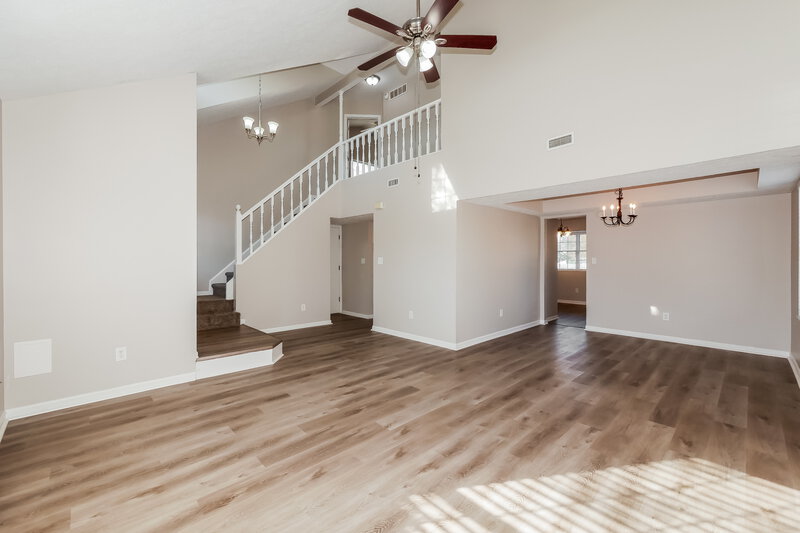 1,740/Mo, 4424 Cardamon Ct Indianapolis, IN 46237 Living Room View