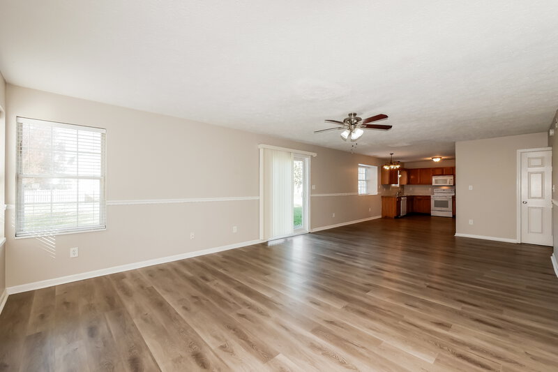 1,740/Mo, 4424 Cardamon Ct Indianapolis, IN 46237 Family Room View 2