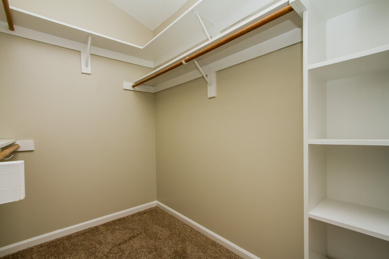 1,750/Mo, 4424 Cardamon Ct Indianapolis, IN 46237 Walk In Closet View