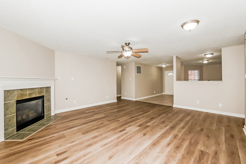 1,715/Mo, 8310 Weathervane Cir Indianapolis, IN 46239 Dining Room View