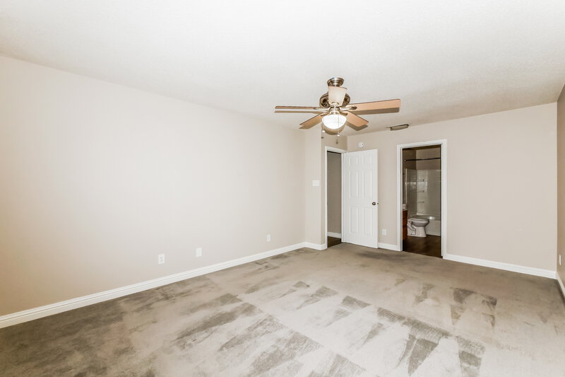 1,715/Mo, 8310 Weathervane Cir Indianapolis, IN 46239 Main Bedroom View 2