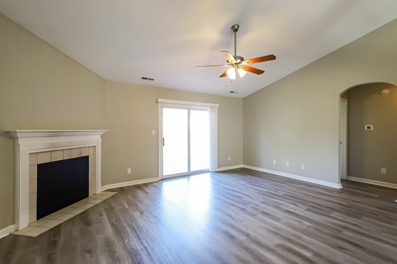 1,750/Mo, 4234 Ansar Ln Indianapolis, IN 46254 Living Room View