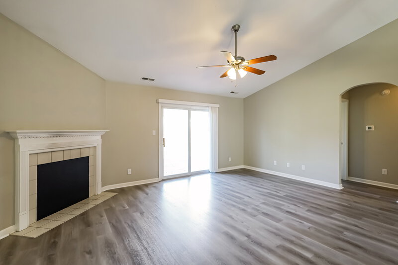 1,750/Mo, 4234 Ansar Ln Indianapolis, IN 46254 Living Room View 2