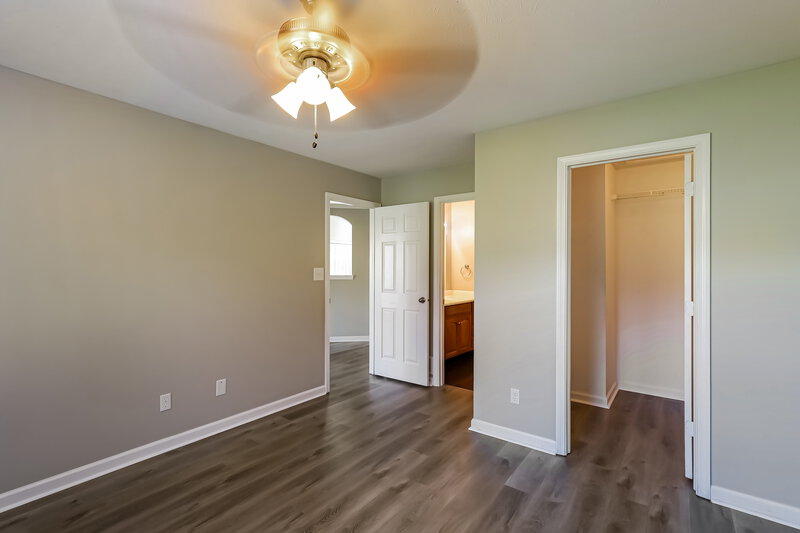 1,750/Mo, 4234 Ansar Ln Indianapolis, IN 46254 Main Bedroom View 2