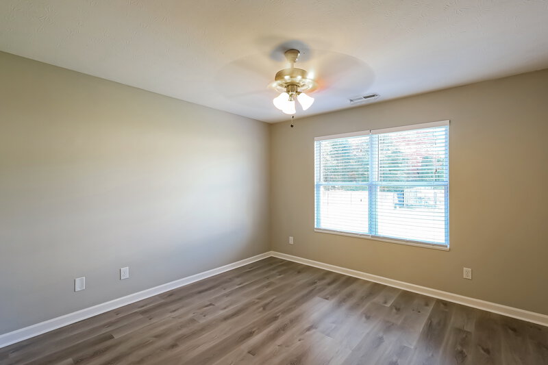 1,750/Mo, 4234 Ansar Ln Indianapolis, IN 46254 Main Bedroom View 4