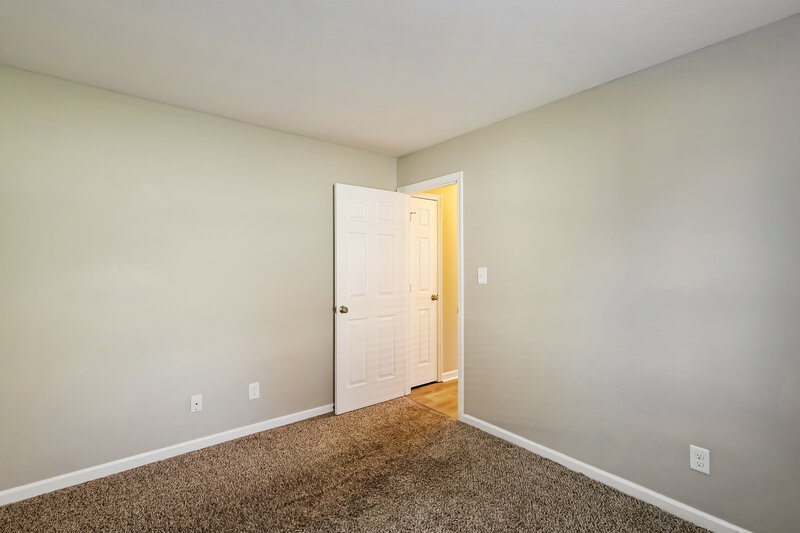1,750/Mo, 4234 Ansar Ln Indianapolis, IN 46254 Bedroom View 8