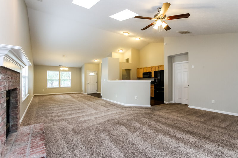 1,940/Mo, 10541 Sand Creek Blvd Fishers, IN 46037 Living Room View