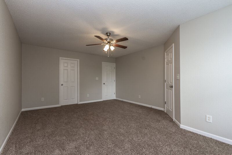 1,620/Mo, 5963 Liverpool Ln Indianapolis, IN 46236 Bedroom View