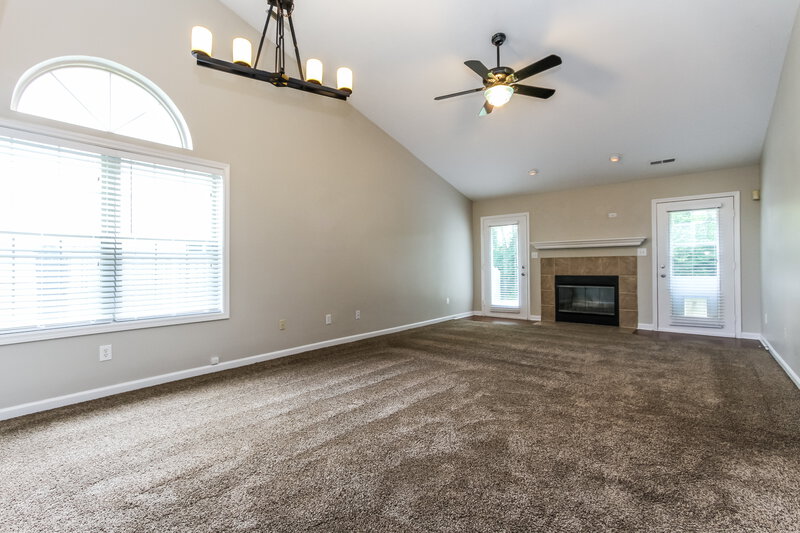 1,810/Mo, 278 Webber Way Greenwood, IN 46142 Living Room View