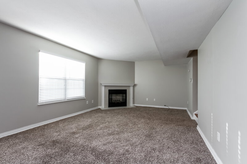 1,720/Mo, 1802 Turning Leaf Dr Franklin, IN 46131 Living Room View 4